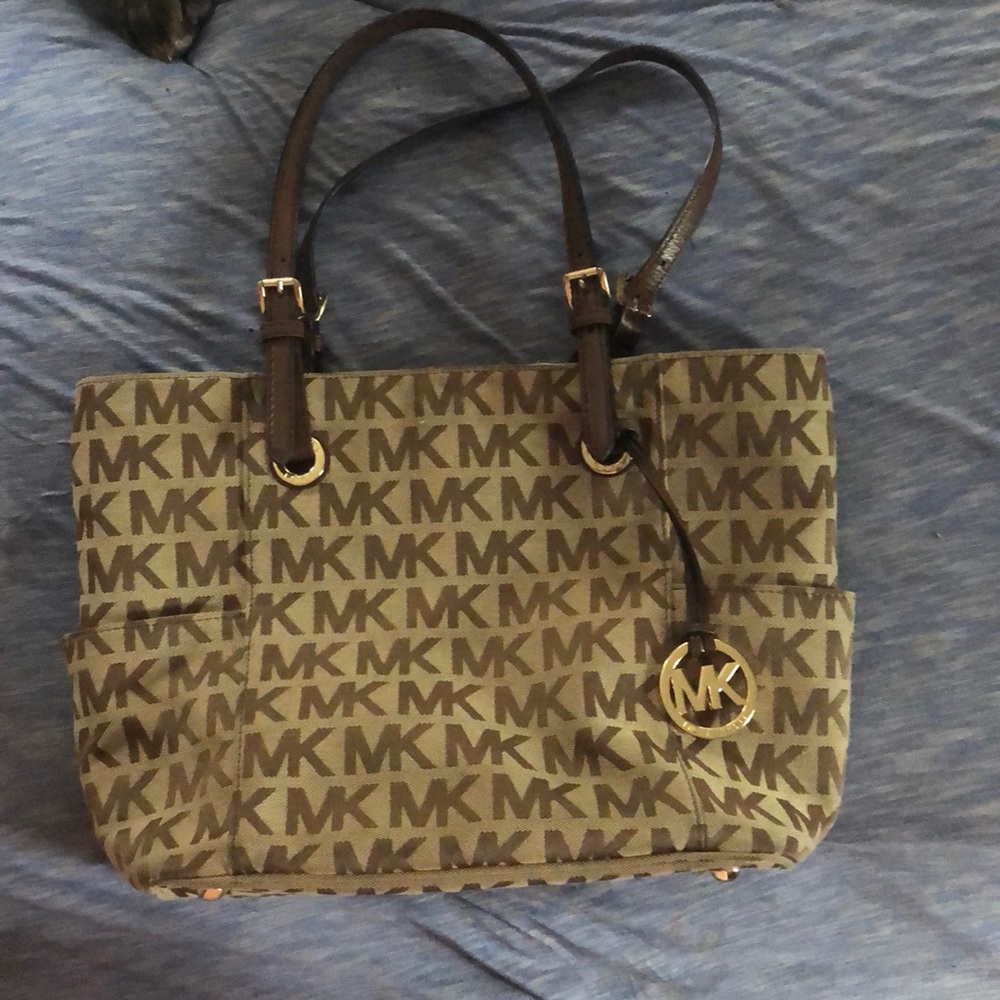 Michael Kors purse